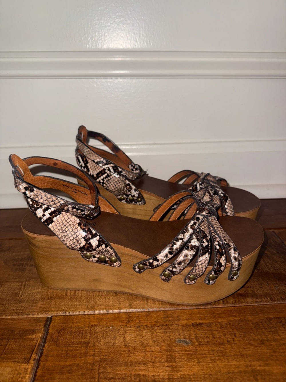 Jeffrey Campbell Snake Print Platform Sandals wooden size 7 EUC - Picture 3 of 11